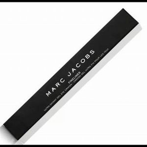 Marc Jacobs Fineliner Ultra Skinny Gel Eye Crayon in #42 Blacquer. NIB